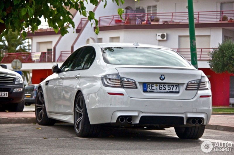 Create meme: f 10 bmw, bmw f 10 m 5, BMW M5 F10