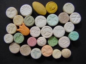 Создать мем: амфетамин таблетки наркотик, MDMA, экстази z