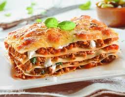 Create meme: lasagna, lasagna with minced meat is a classic recipe, classic lasagna