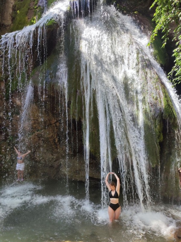 Create meme: girl , djur djur waterfall, silver jets waterfall