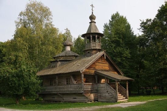 Create meme: wooden church of Ozerki Kaluga region, Museum of Wooden Architecture in Veliky Novgorod, Novgorod Museum of Wooden Architecture of Vitoslavlitsa
