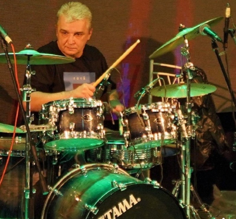 Create meme: Steve Gadd drummer, steve gadd, Leonid Kirnos