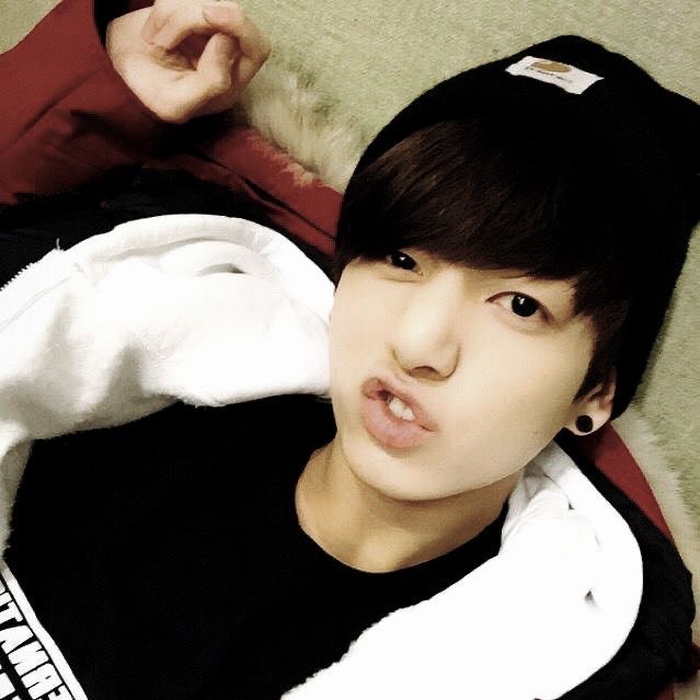 Create meme: jungkook from bts, bts jung jungkook, BTS Jong chonguk selfie