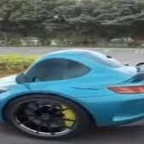 Create meme: porsche 718 2, porsche cayman 718, 718 porsche cayman gt 4