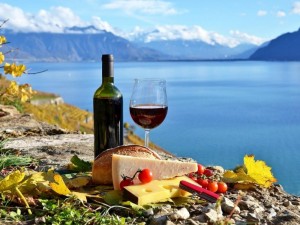 Создать мем: вино море горы, абхазия вино море, вино и море