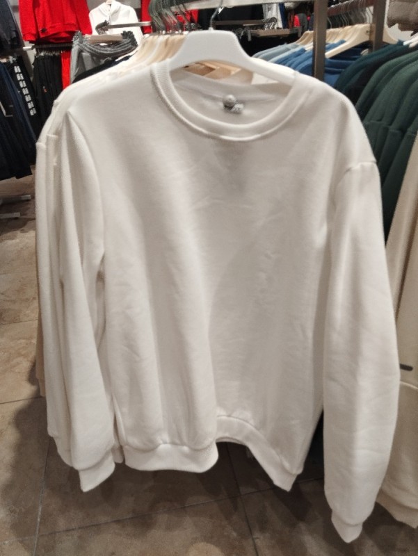 Create meme: clothing , white sweatshirt for women, sweatshirt