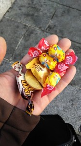 Create meme: toffee candy, coolness and they like the candy, candy bee