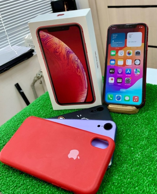 Создать мем: айфон хр красный, iphone xs max красный, iphone xr red