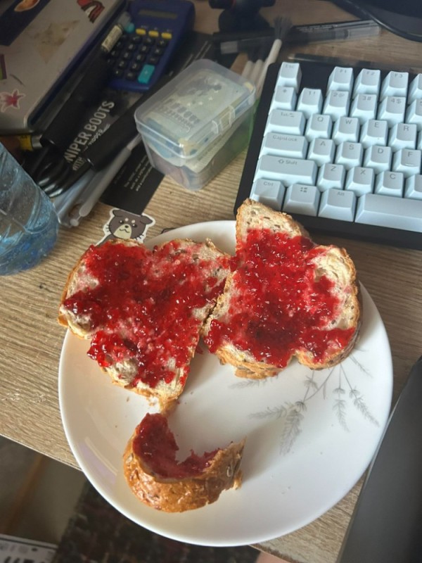 Create meme: sandwich with jam, toast with jam, sandwich with butter and jam