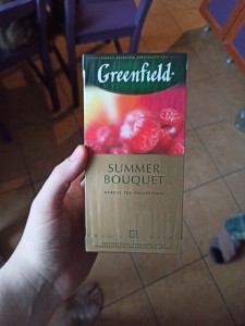 Создать мем: чай гринфилд красный с малиной, чай фруктовый summer bouquet гринфилд, чай greenfield