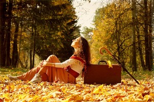Create meme: girl autumn, enjoy autumn, the photoshoot is Golden autumn