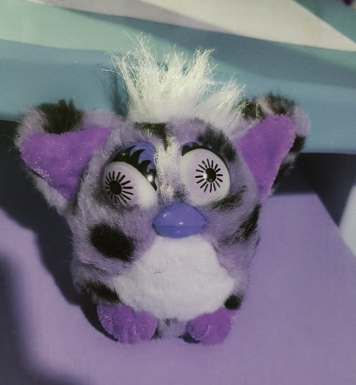 Создать мем: ферби 2022, ферби 2005 фанки, интерактивная игрушка furby