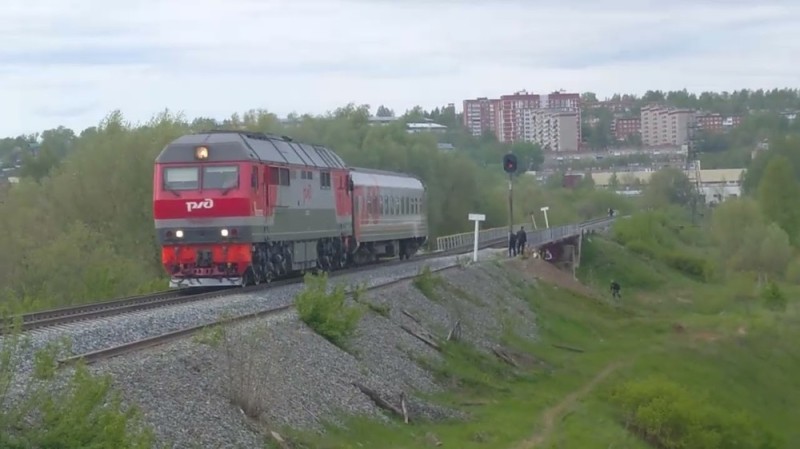 Создать мем: тэп70 приобье, фотографии поездов, поезд тепловоз