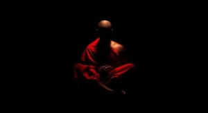 Создать мем: монах шаолинь, темный монах, медитация