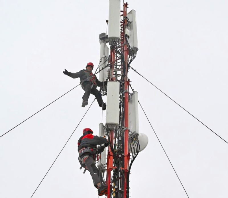Create meme: a cell phone tower, cell tower, installing a cell tower