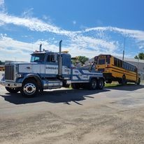 Создать мем: старые грузовики, грузовик peterbilt, грузовик