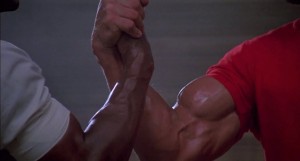 Создать мем: predator handshake, хищник фильм 1987 рукопожатие, schwarzenegger muscle gif
