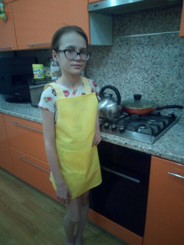 Create meme: children's apron, apron for a girl, apron