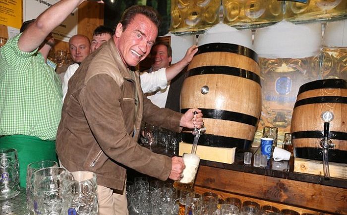 Create meme: Arnold Schwarzenegger drinks beer, a keg of beer, beer barrel