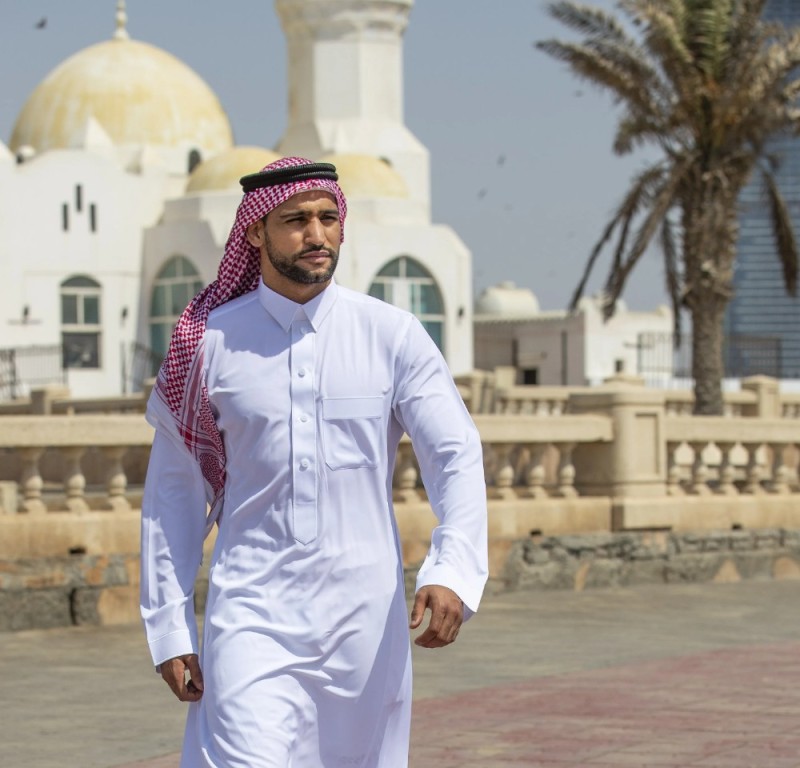 Create meme: arab men's clothing, oman arabs-Omanis, girl 