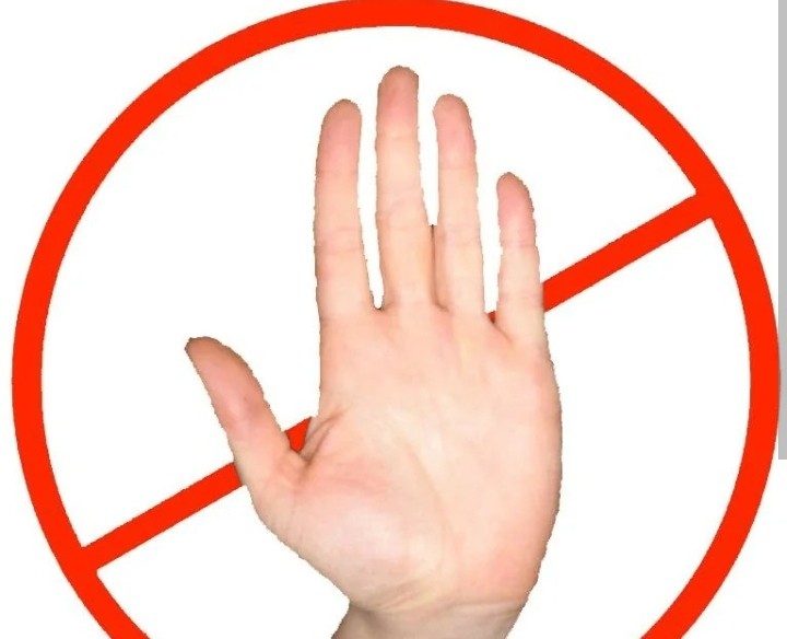Создать мем: стоп рука, рука знак, перечеркнутая рука