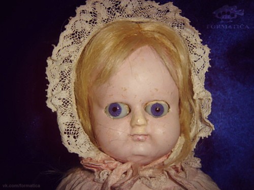 creepy antique dolls