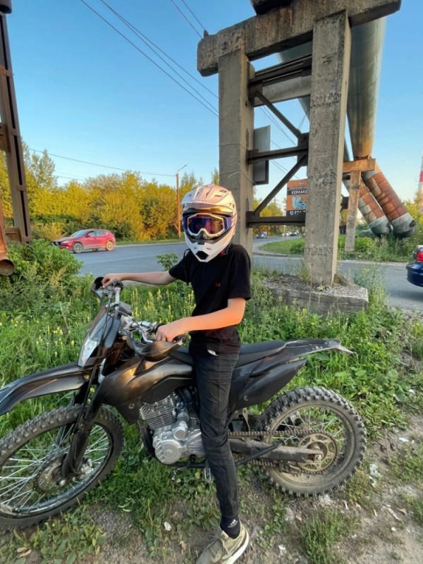 Create meme: motorcycle Enduro, a girl on a pit bike, enduro