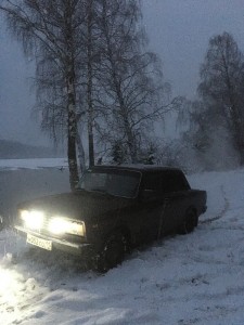 Создать мем: автомобиль, lada, опер ваз 2107 зимой