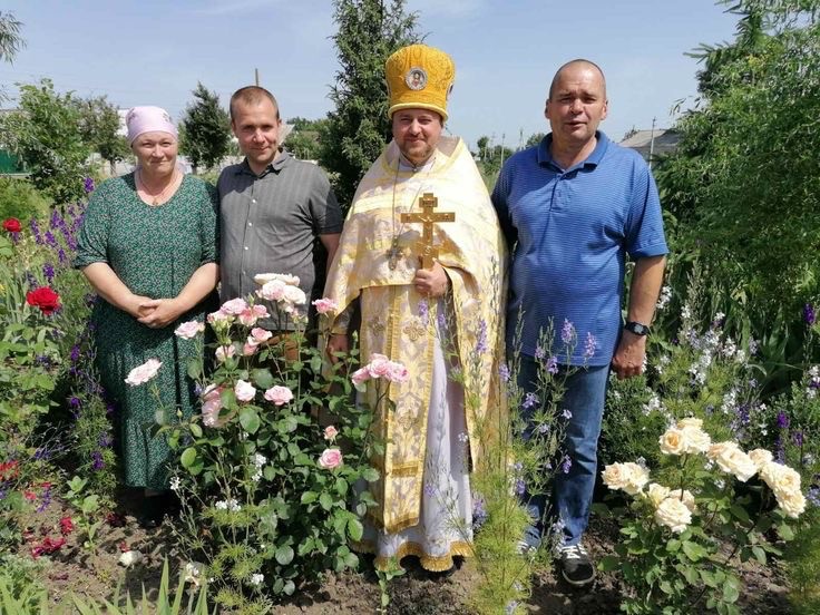 Создать мем: православный приход, петропавловская церковь, храм