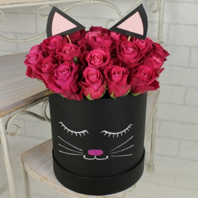 Create meme: hat box, roses in box, roses in hatbox