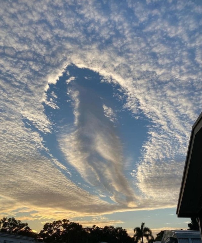 Создать мем: облака красивые, облака, необычные явления в небе