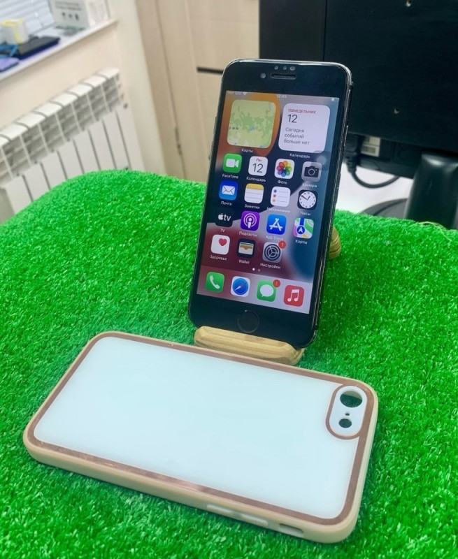 Create meme: iphone case, transparent case for iPhone, for iPhone 