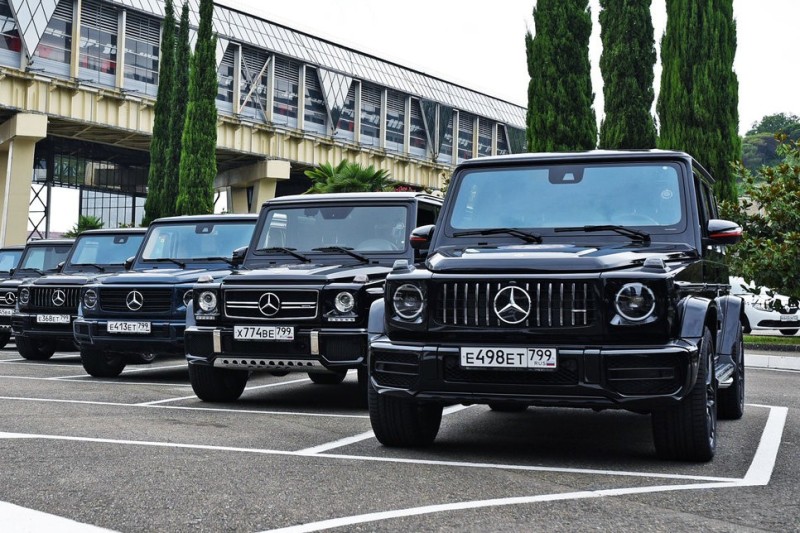 Создать мем: mercedes benz g 65 amg, mercedes g 63, mercedes-benz