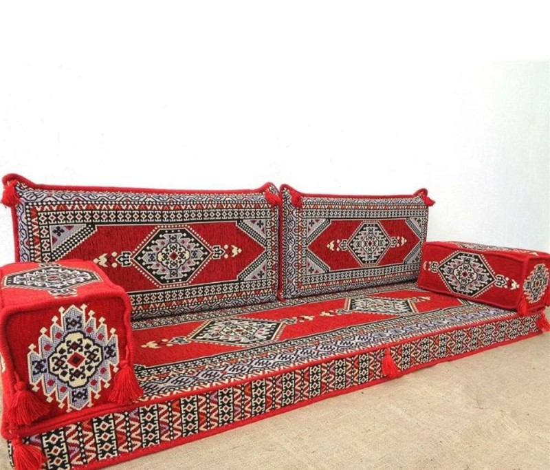 Создать мем: восточный диван, арабские диваны напольные, диван топчан в восточном стиле