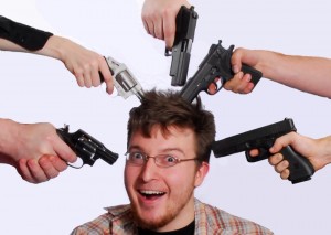 Создать мем: шаблон пистолета, пистолет приставленный к голове