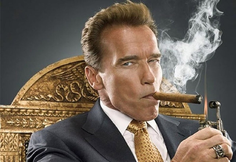 Create meme: Arnold Schwarzenegger smokes, Schwarzenegger with a cigar, telegram channel