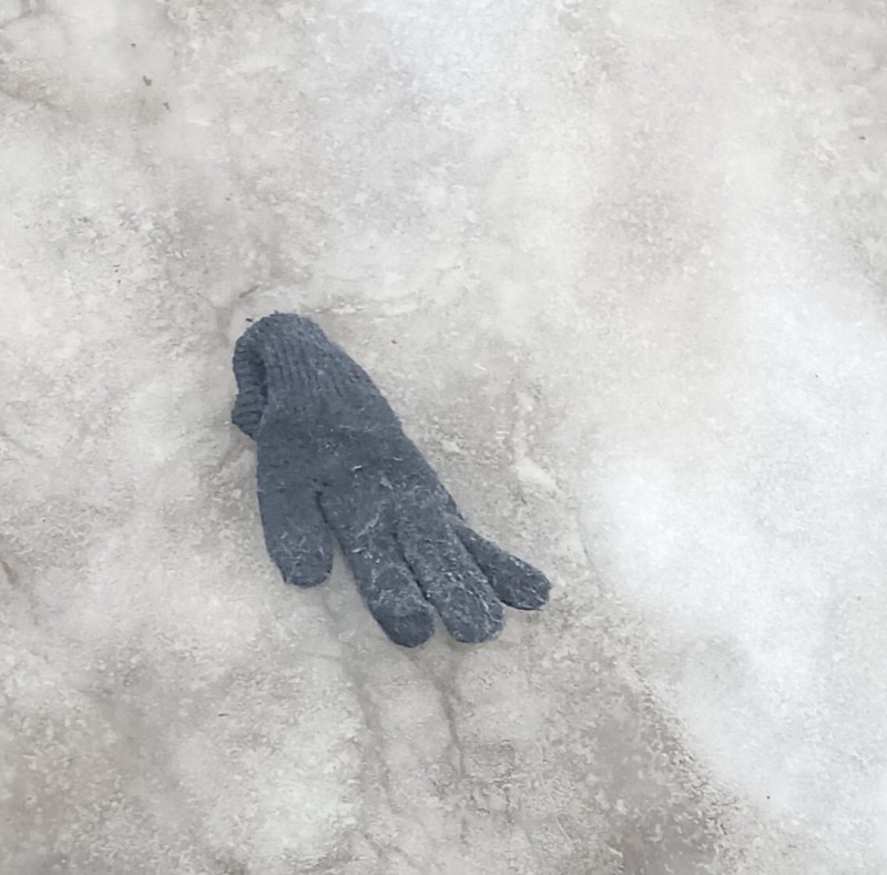 Create meme: winter gloves, gloves , woolen gloves