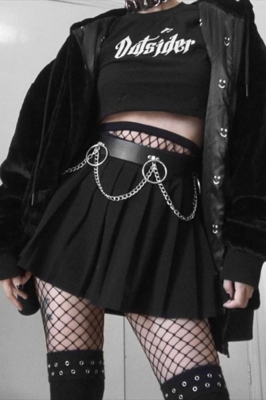 Create meme: goth outfit grunge, gothic clothing, Gothic fashion