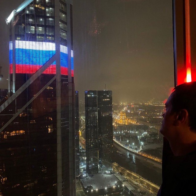 Create meme: moscow city skyscrapers, male , moscow city vertically