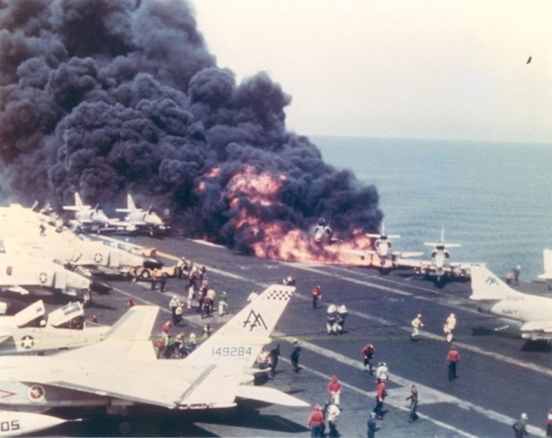 Создать мем: uss forrestal, авианосцы типа «форрестол», джеймс форрестол