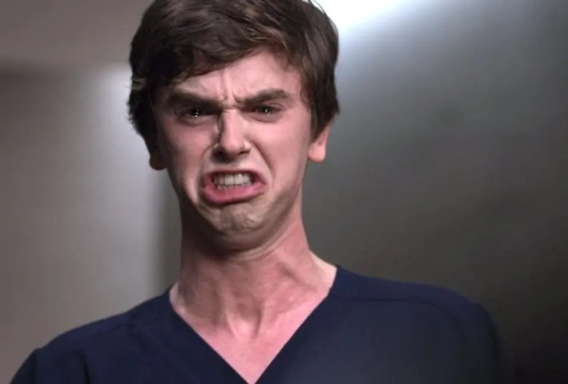 Create meme: freddie highmore, I am a surgeon meme, I am a surgeon actor