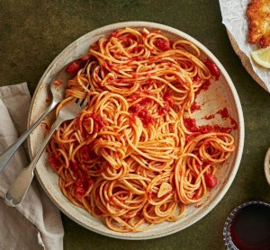 Создать мем: спагетти рецепты, паста спагетти, спагетти болоньезе