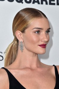 Create meme: Rosie Huntington-Whiteley makeup 2019, Rosie Huntington-Whiteley 2015, Rosie Huntington-Whiteley