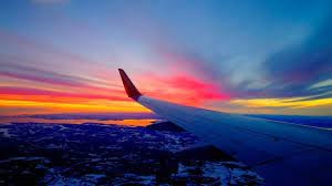 Создать мем: самолет закат, из окна самолета, вид из окна самолета