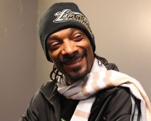 Создать мем: wee, снупп догг, snoop dogg shoot trump