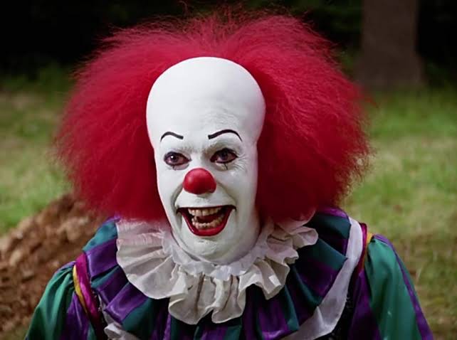 Create meme: pennywise the clown, the clown is scary, Tim curry Pennywise