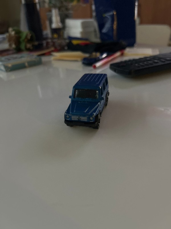 Create meme: mercedes scale model, mercedes benz amg g 63, mercedes benz g class w463 1 43