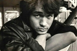 Create meme: Tsoi changes, Viktor Tsoi photo change, Viktor Tsoi photos