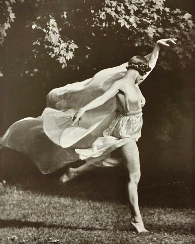 Create meme: Isadora Duncan, Isadora Duncan dance, Isadora Duncan in her youth