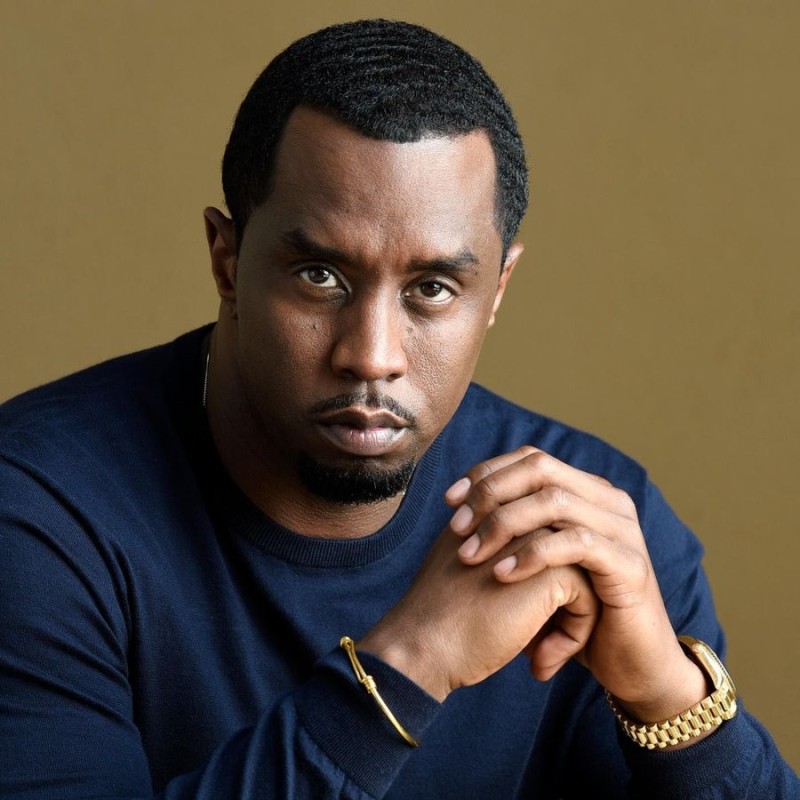 Создать мем: sean "diddy" combs, bad boy worldwide entertainment group, рэпер